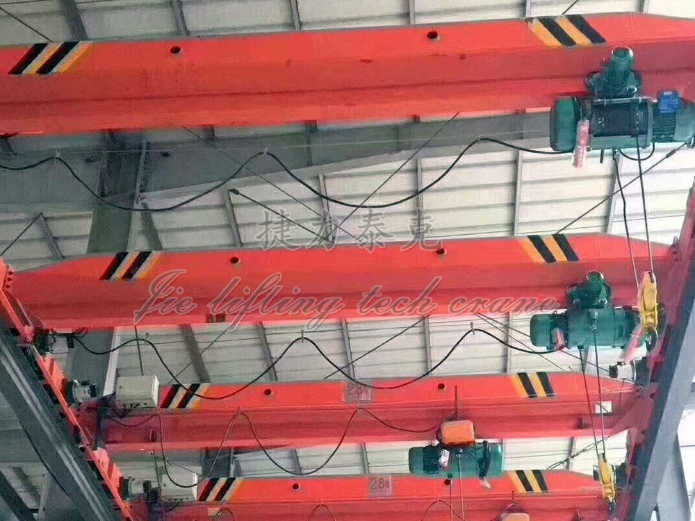 電動懸掛起重機